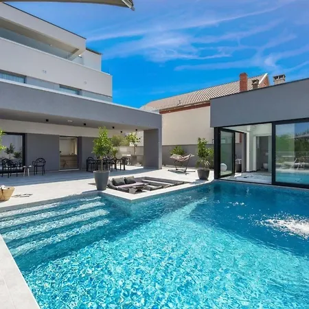 Fuer 5 Personen Und 1 Kind In Zadar, Dalmatien Und Umumgebung Holiday home *